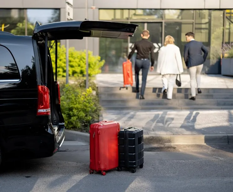 Family airport transfer chauffeur service London