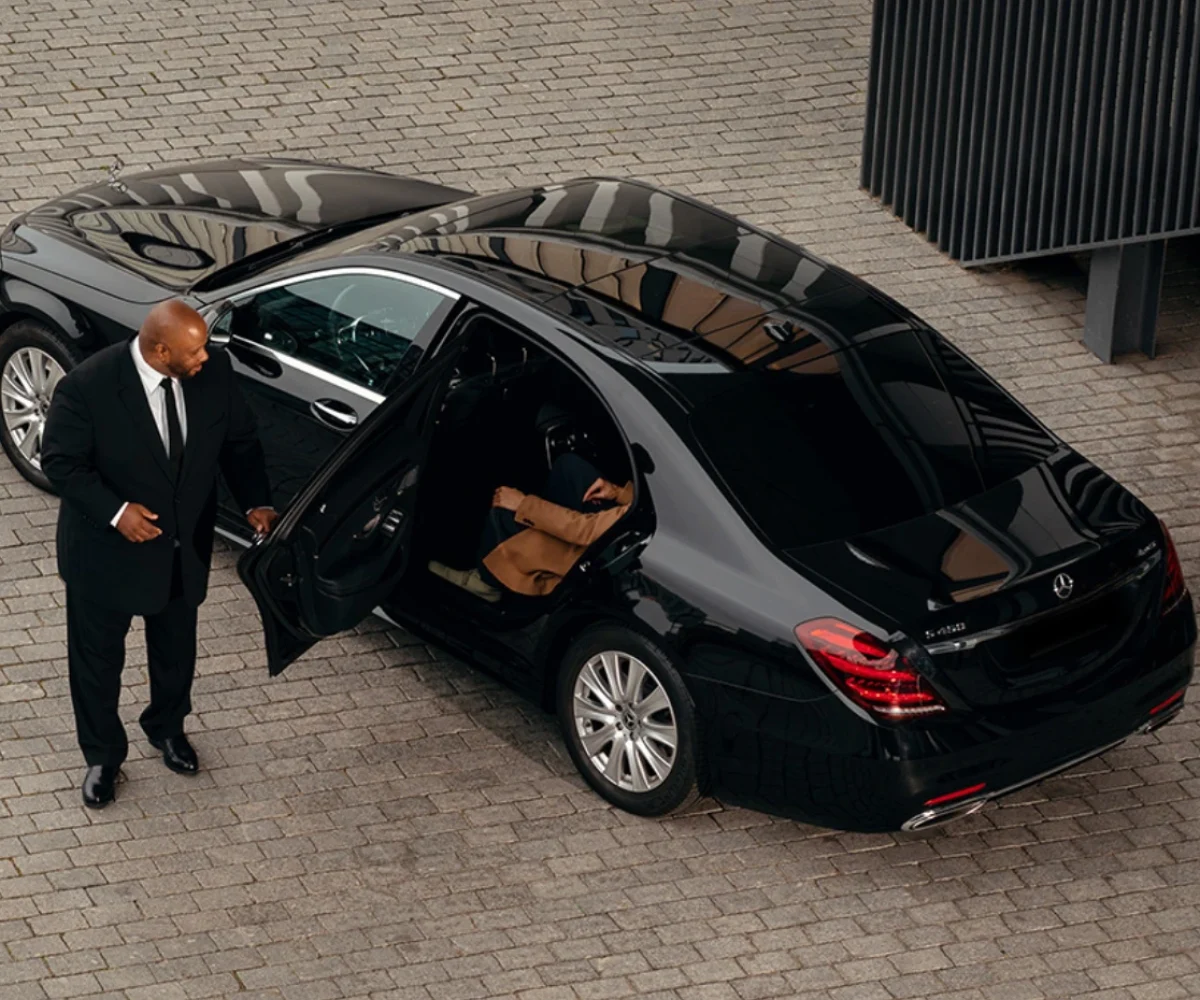 Luxury corporate chauffeur service vehicle London