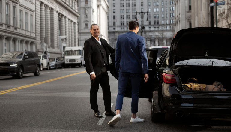 Corporate Tour Hire London executive chauffeur vehicle