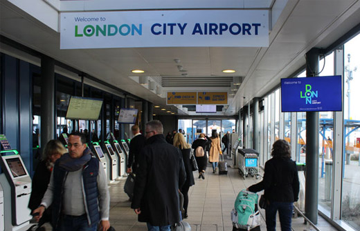 Executive London City Airport transfer vehicle