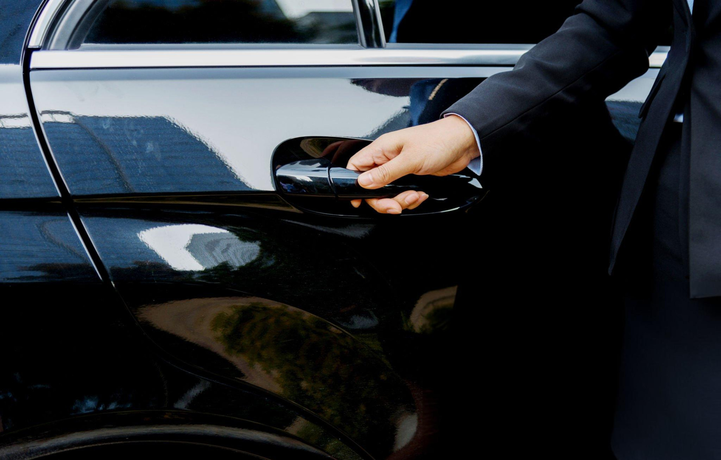 Private chauffeur service for special occasions in London