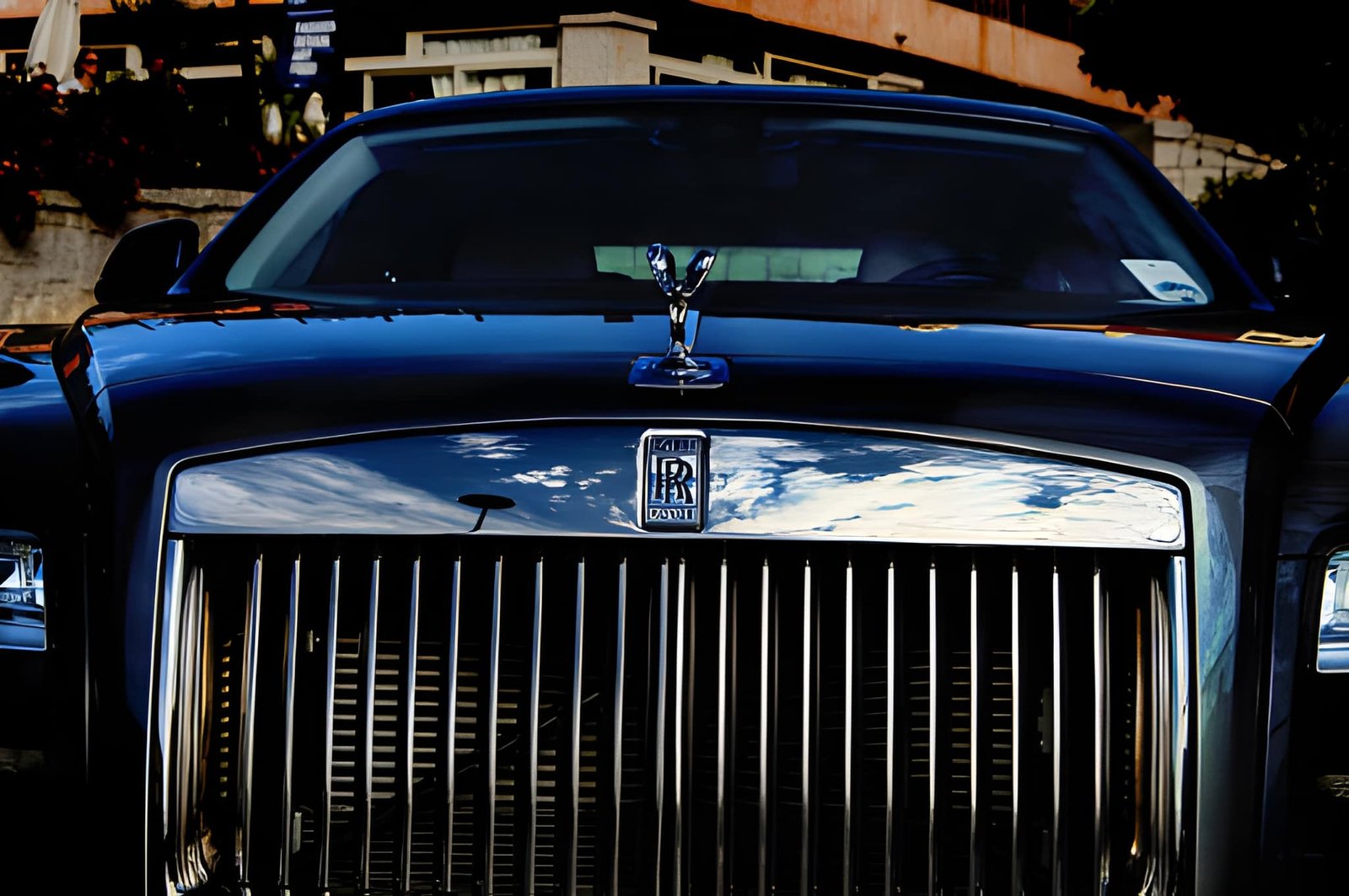Luxury Rolls-Royce chauffeur car in London