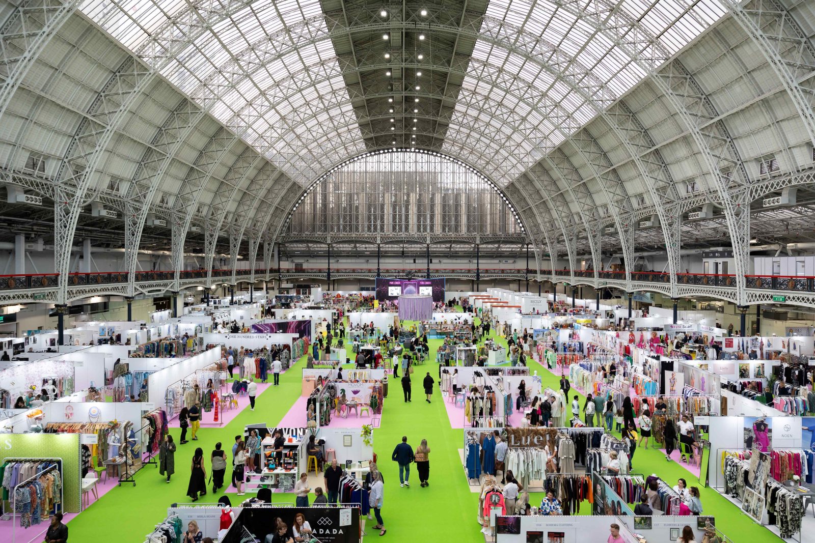 Luxury chauffeur vehicle for trade shows London